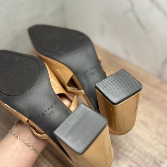 Marc Fisher Women's Lanai Pump - Picture 8 of 12